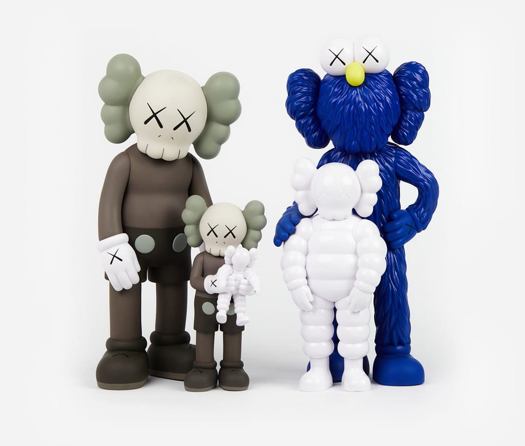 user_ee725b4d 　KAWS PARTNERS user_ee725b4d KAWS PARTNERS KAWS Partners Vinyl Figure Grey - US